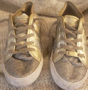 Y2k Glamour "G" By Guess Gold Glitter Gils' Sneakers Size 8